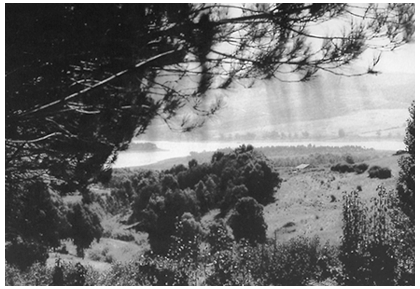 Overlooking Piana Lake